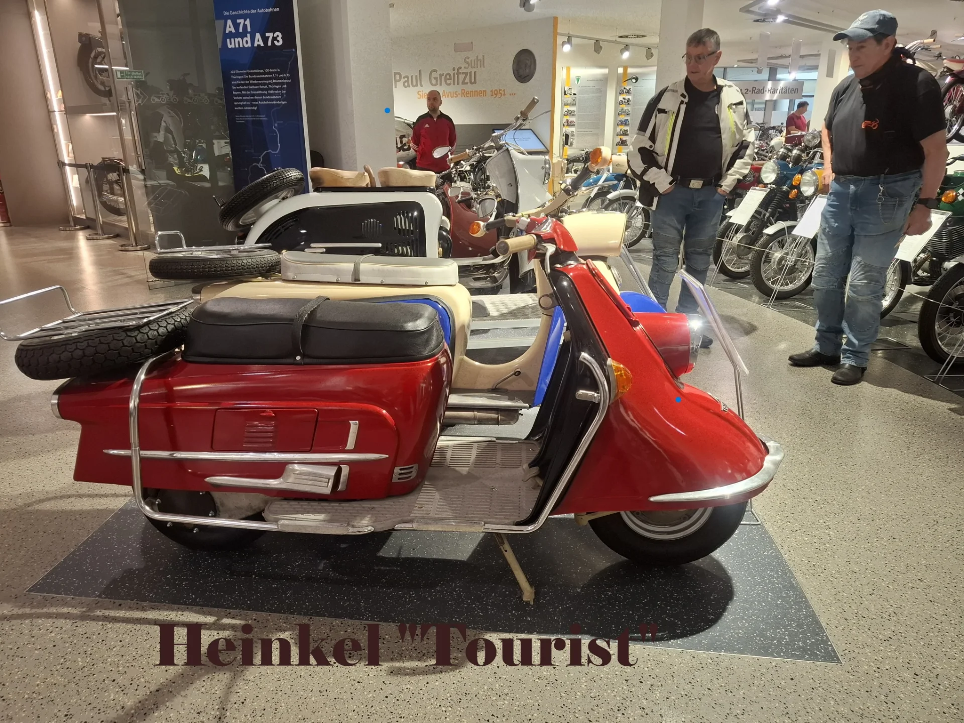 Historischer Heinkel Tourist im Museum