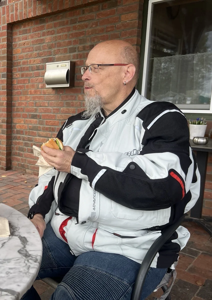 Pause mit Fischbrötchen am Schaalsee